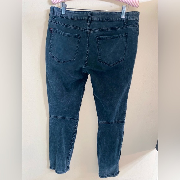 BDG Washed Black Boyfriend Jeans - Picture 2 of 16